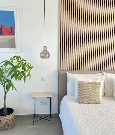 Penthouse In With Private Pool & Large Terraces *