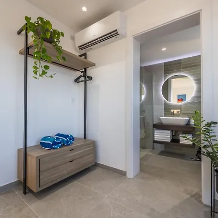 Penthouse In With Private Pool & Large Terraces Mellieħa