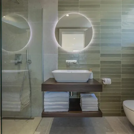 Penthouse In With Private Pool & Large Terraces