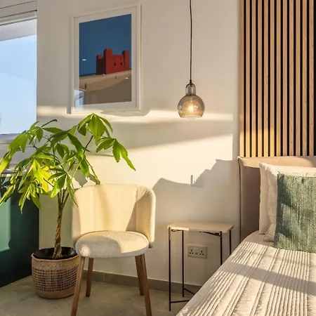 Lägenhet Penthouse In With Private Pool & Large Terraces Mellieħa