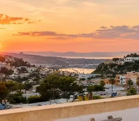 Penthouse In With Private Pool & Large Terraces *
