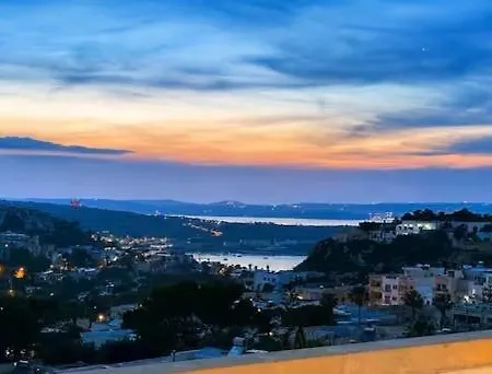 Penthouse In With Private Pool & Large Terraces *