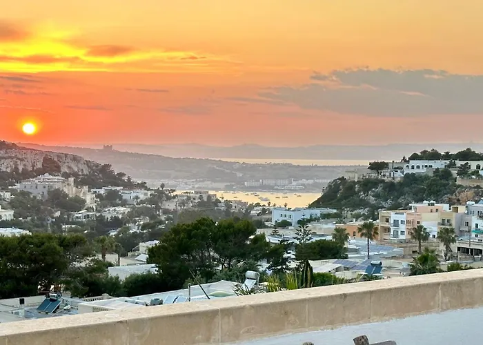 Penthouse In With Private Pool & Large Terraces Lägenhet Mellieħa